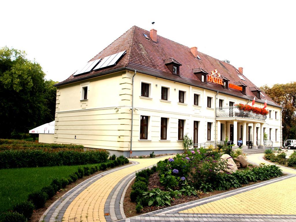 Hotel Swietoborzec Łobez Esterno foto