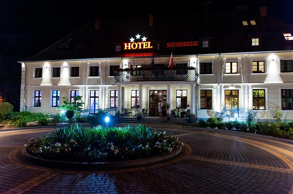 Hotel Swietoborzec Łobez Esterno foto